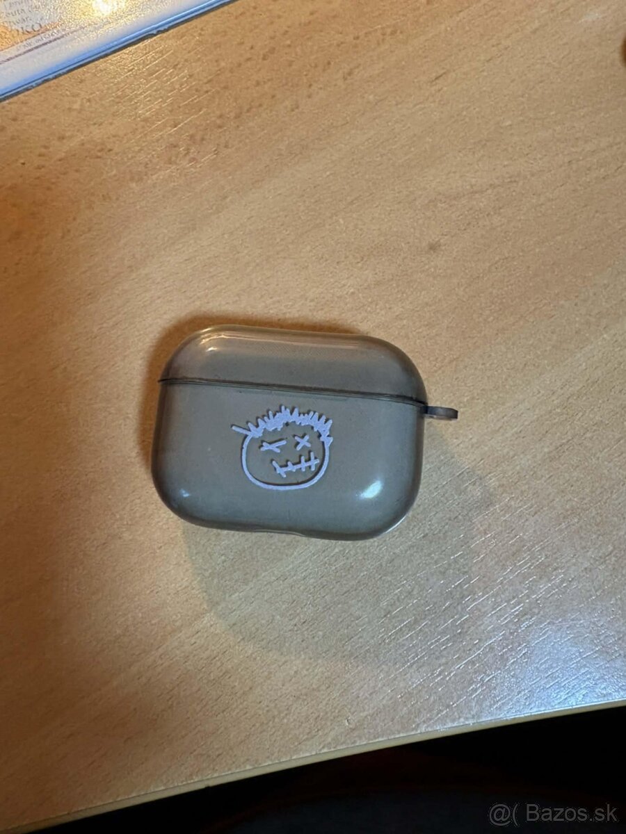 Predám apple 13 + airpds - 2