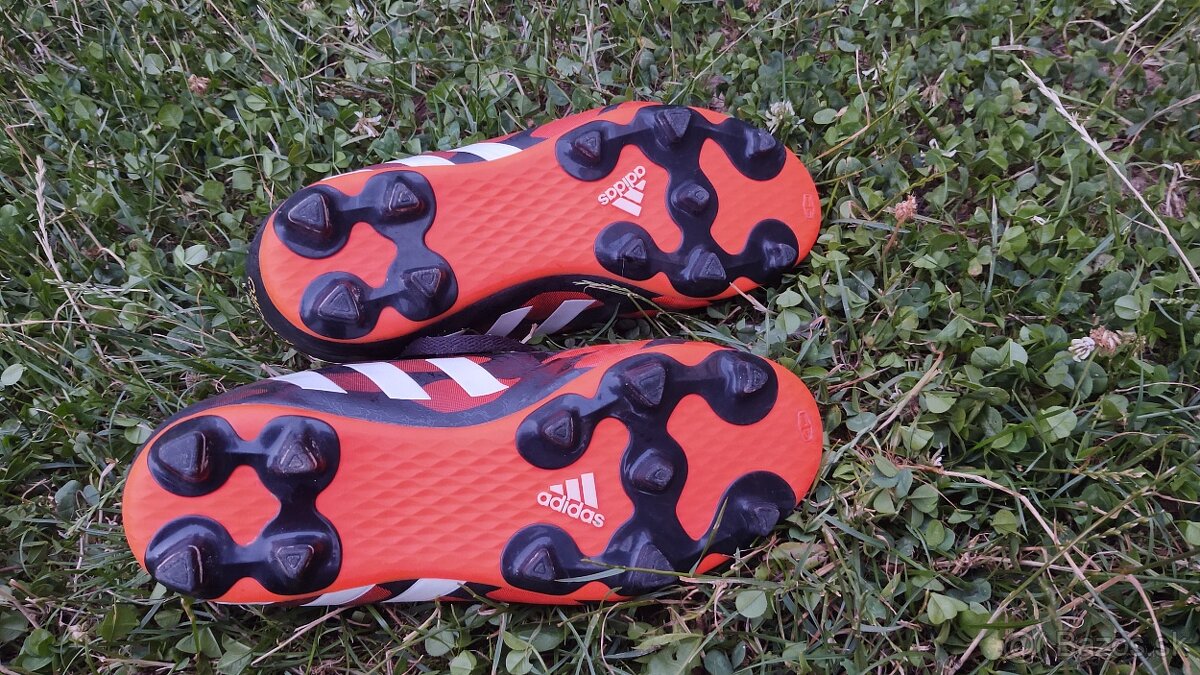 Predám kopačky Adidas - 2