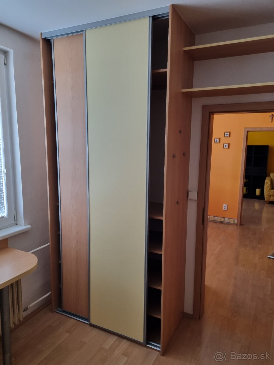 Vstavané skrine - 2