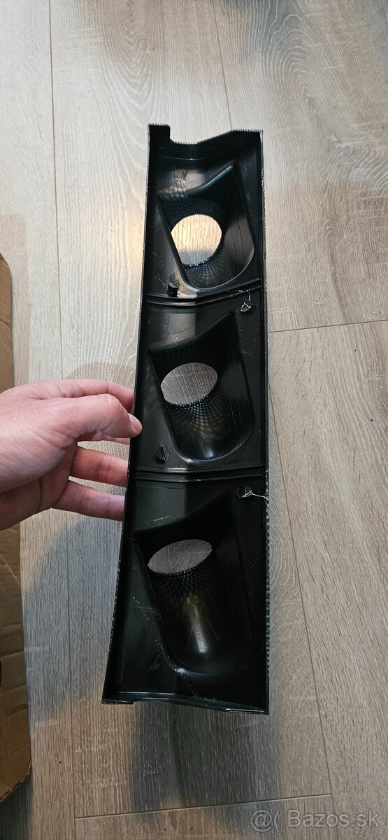 Panel na prídavné budíky - 2