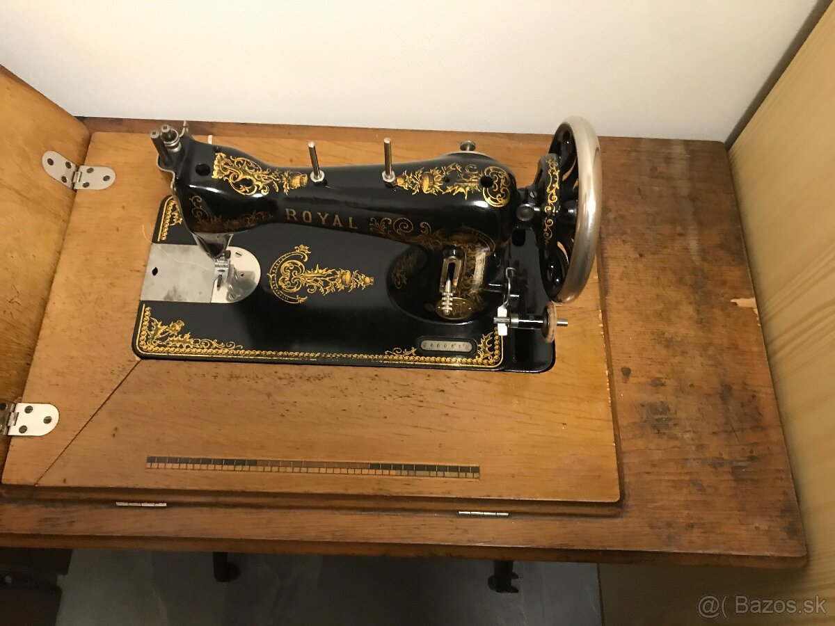 Royal šijaci stroj - 2