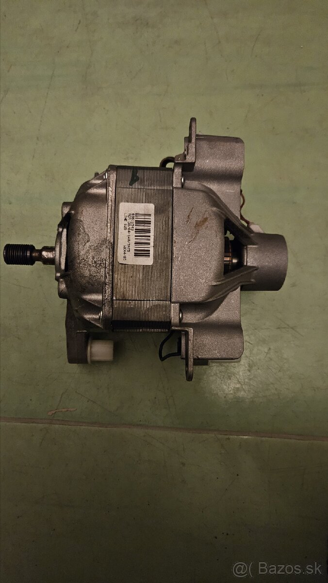 Motor z pračky 335W - 2