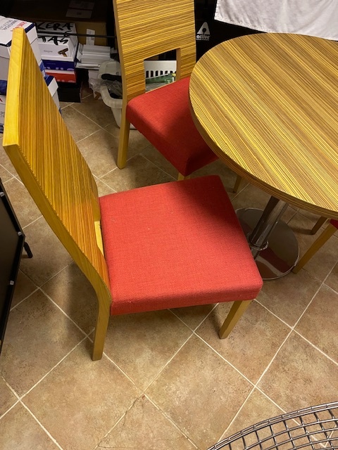 Stoličky + stôl - 2