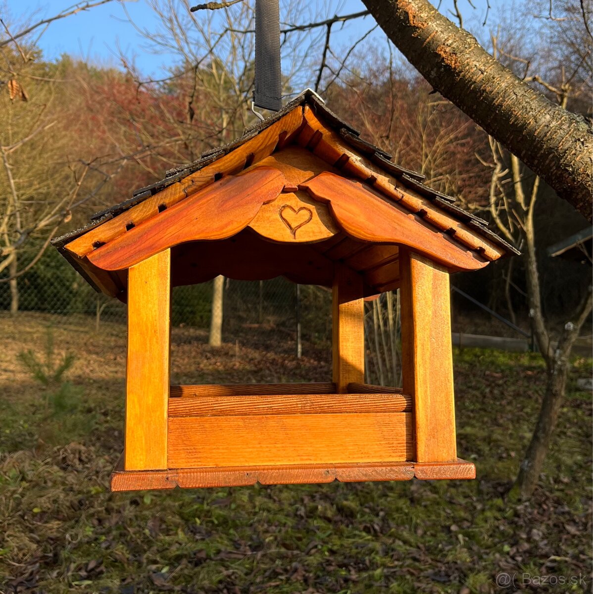 Drevené závesné kŕmitko pre vtáčiky - 2