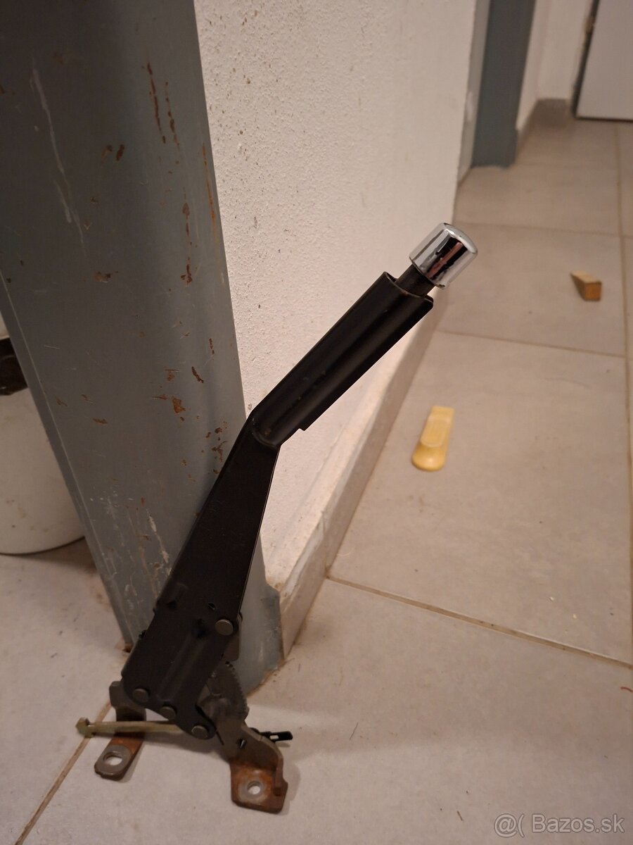 Predám ručnú VW Golf mk3. - 2