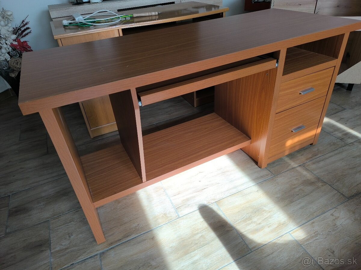 Predám pracovný stôl - 2