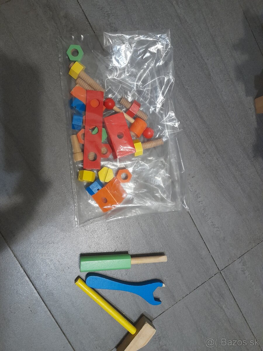 Predam stolik pre chlapcov na majstrovanie - 2