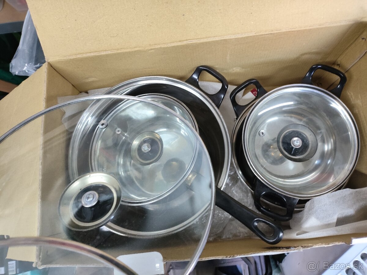 Kuchynske hrnce a noze - 2