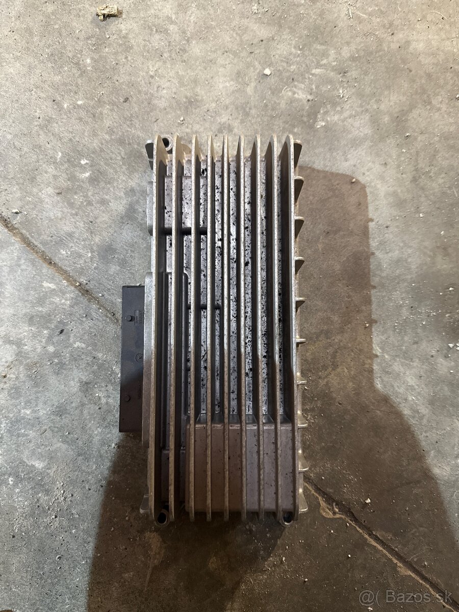 4F0 910 223 M - 2