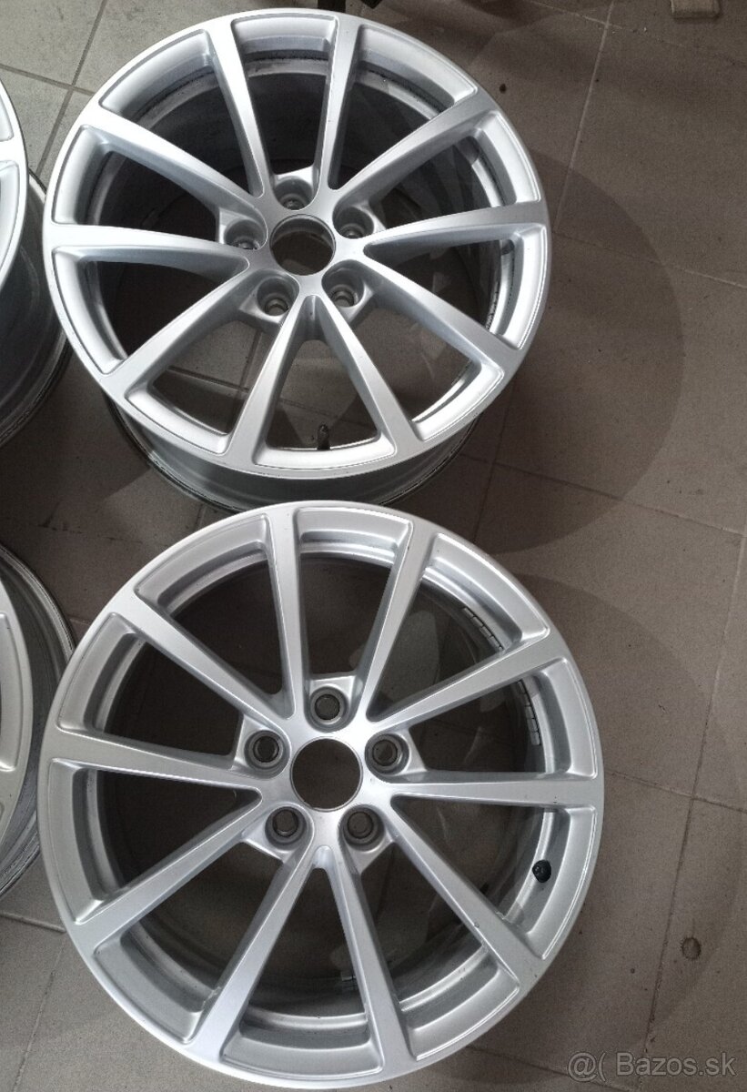 Sada diskov Audi A3, A4, A5, A6, Q3 R17 - 2