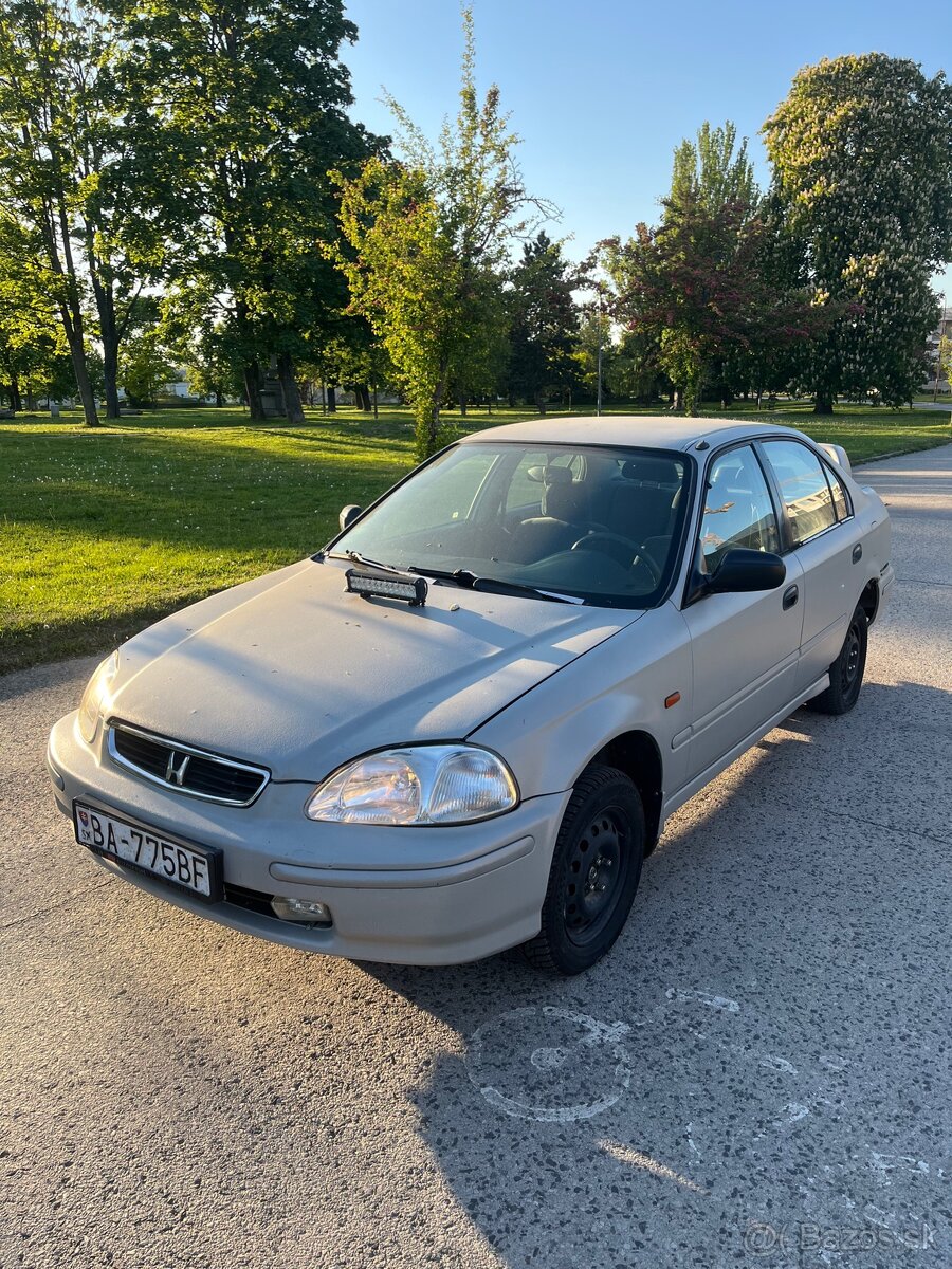 Honda Civic 1.4 OHEŇ - 2