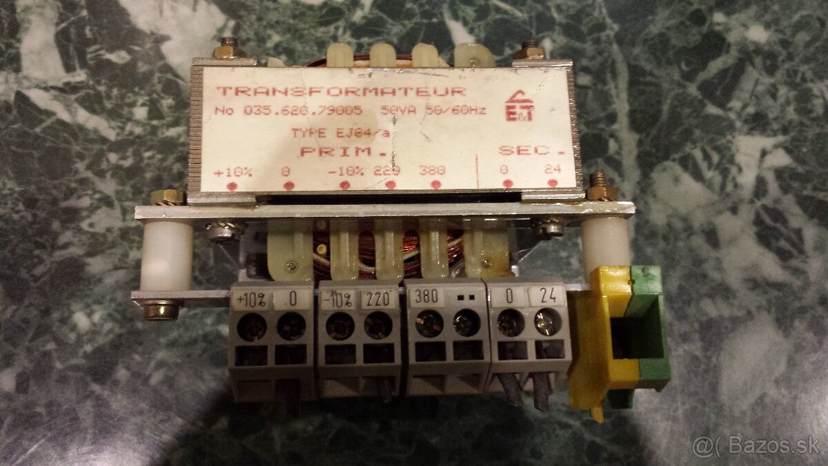 Predám transformátory : 2W.......... 24V -2eura 10W......... - 2