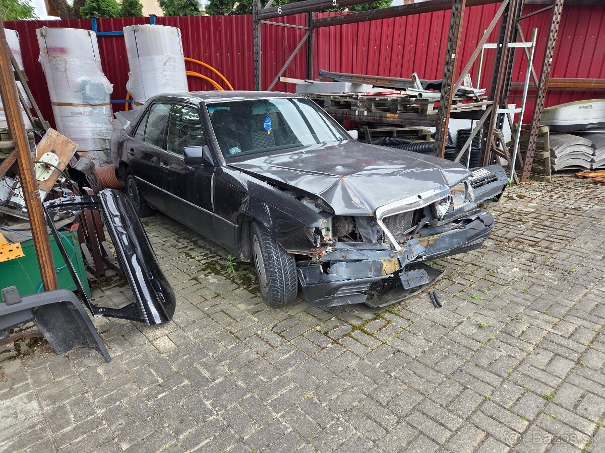 Mercedes 124 - 2