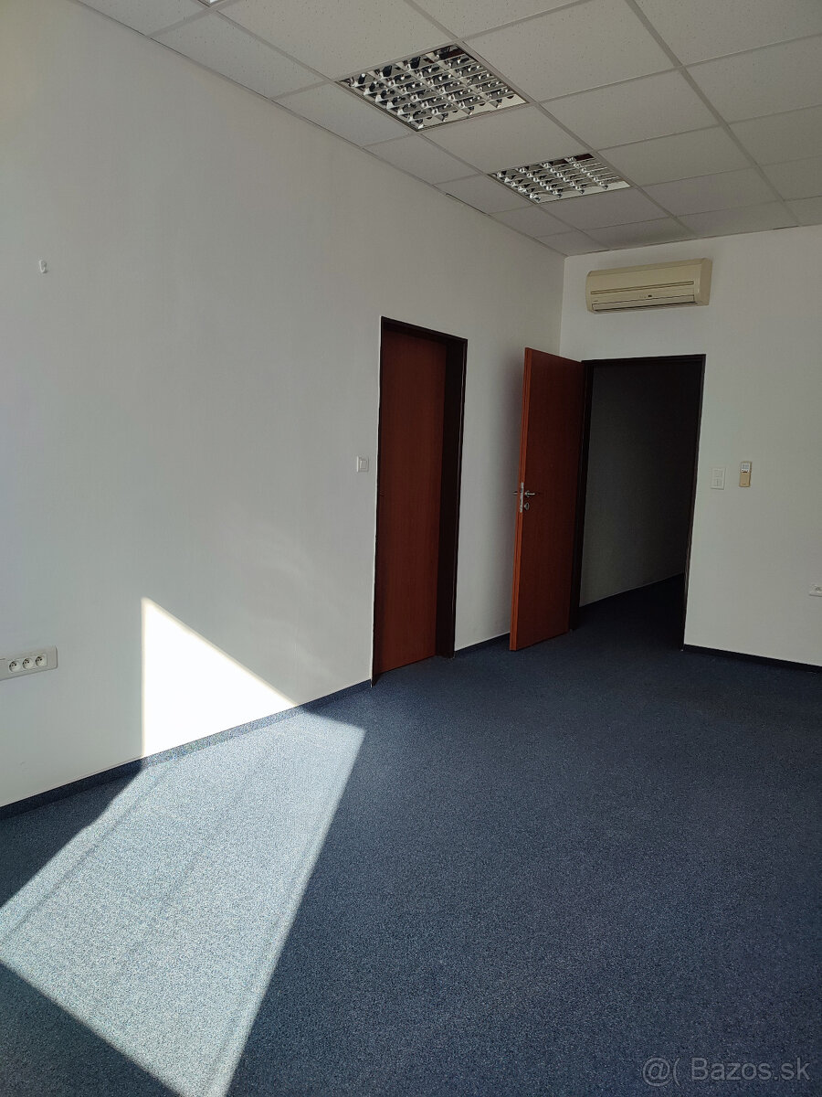 Kancelária - Petržalka (320) 23,9m2 - 2
