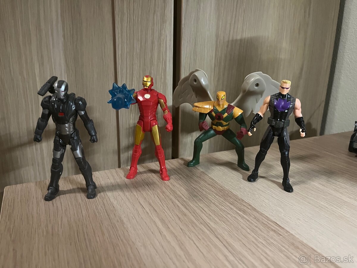 Marvel Figure Set + DC Hawkman - 2