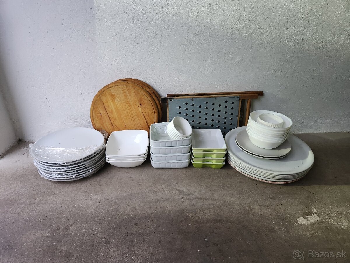 Taniere , pizza taniere 32 cm, misky polievka - 2