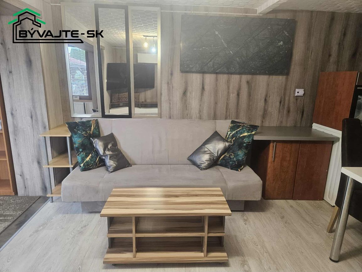 Prenájom dvojizbového bytu so samostatným vstupom v rodinnom - 2