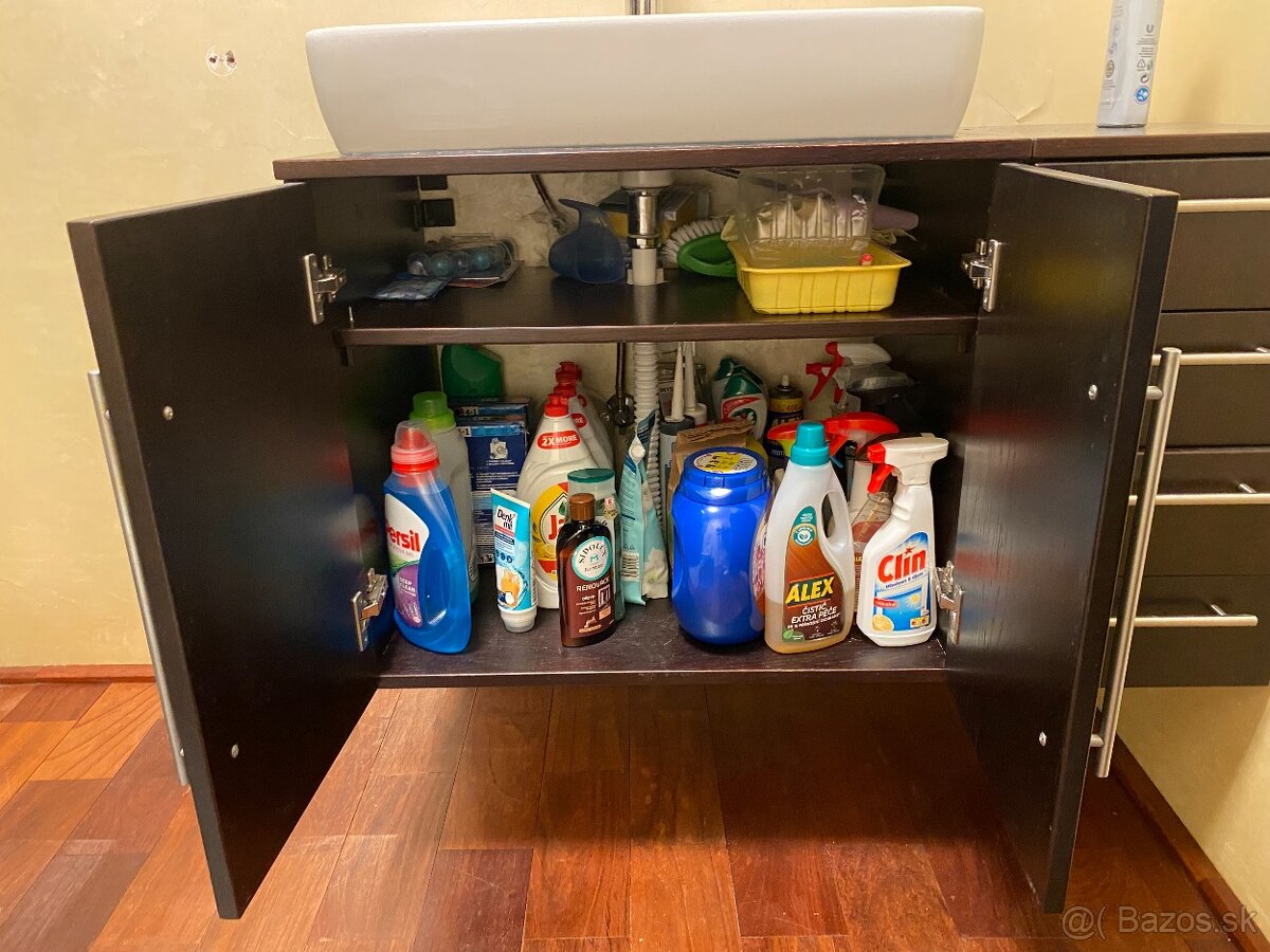 Skrinka do kúpelne + umývadlo a batéria - 2