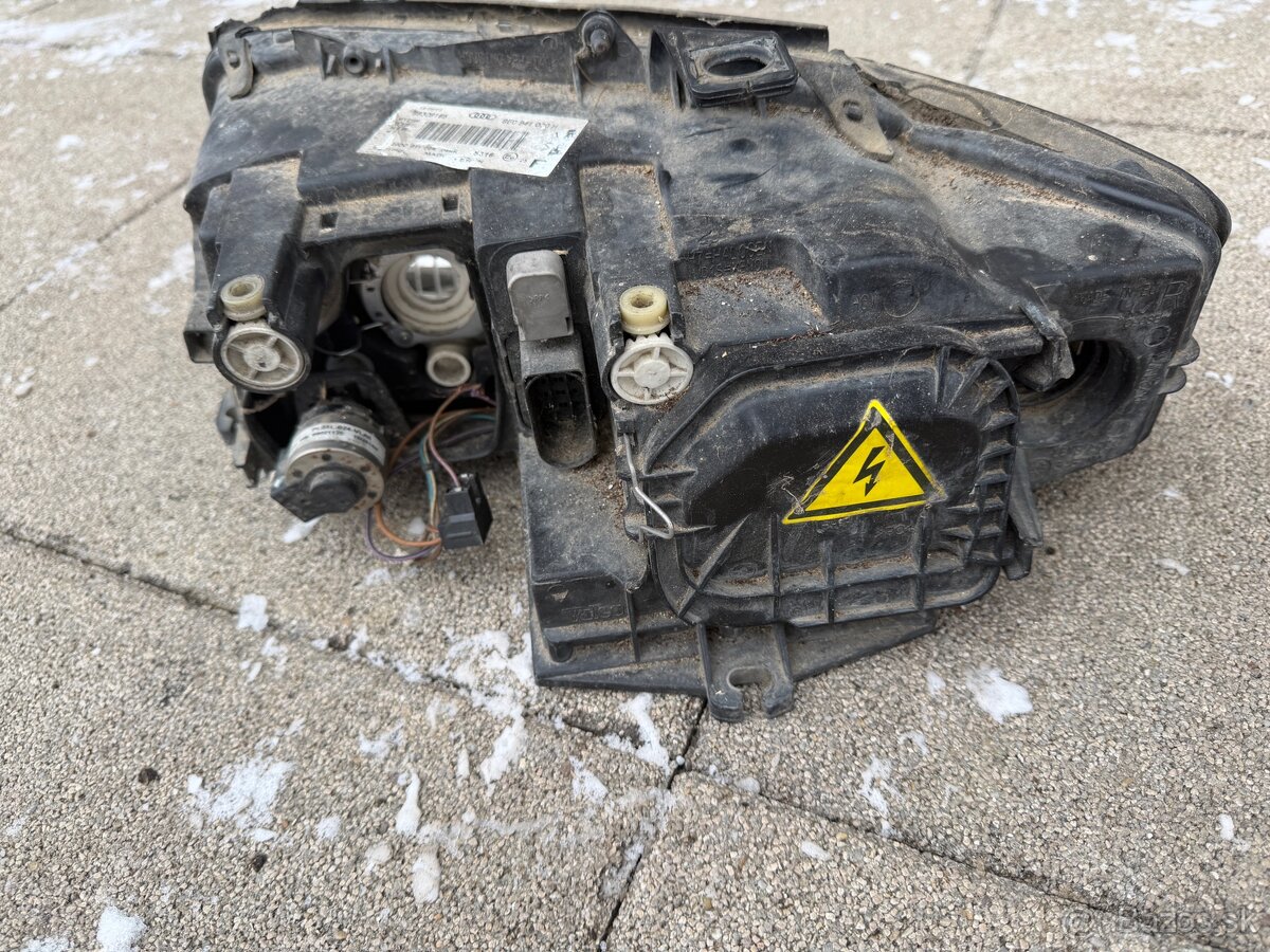 Práve svetlo na Audi a4 b6 - 2