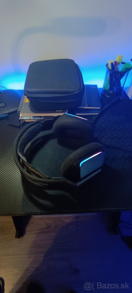 Logitech G733 lightspeed - 2