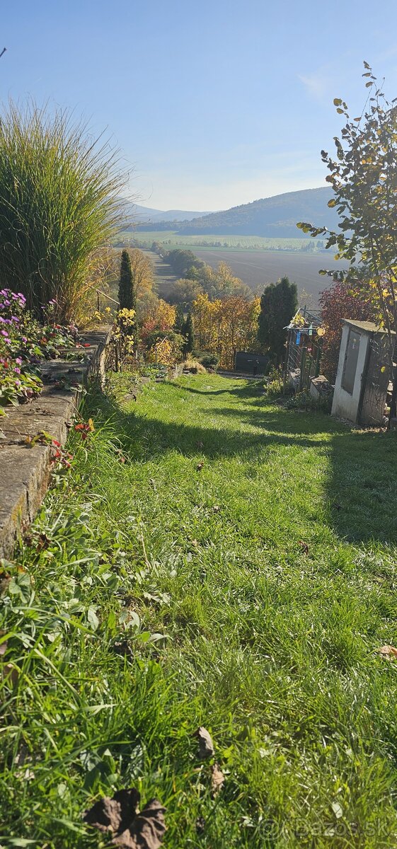 Záhradka s chatkou - 2