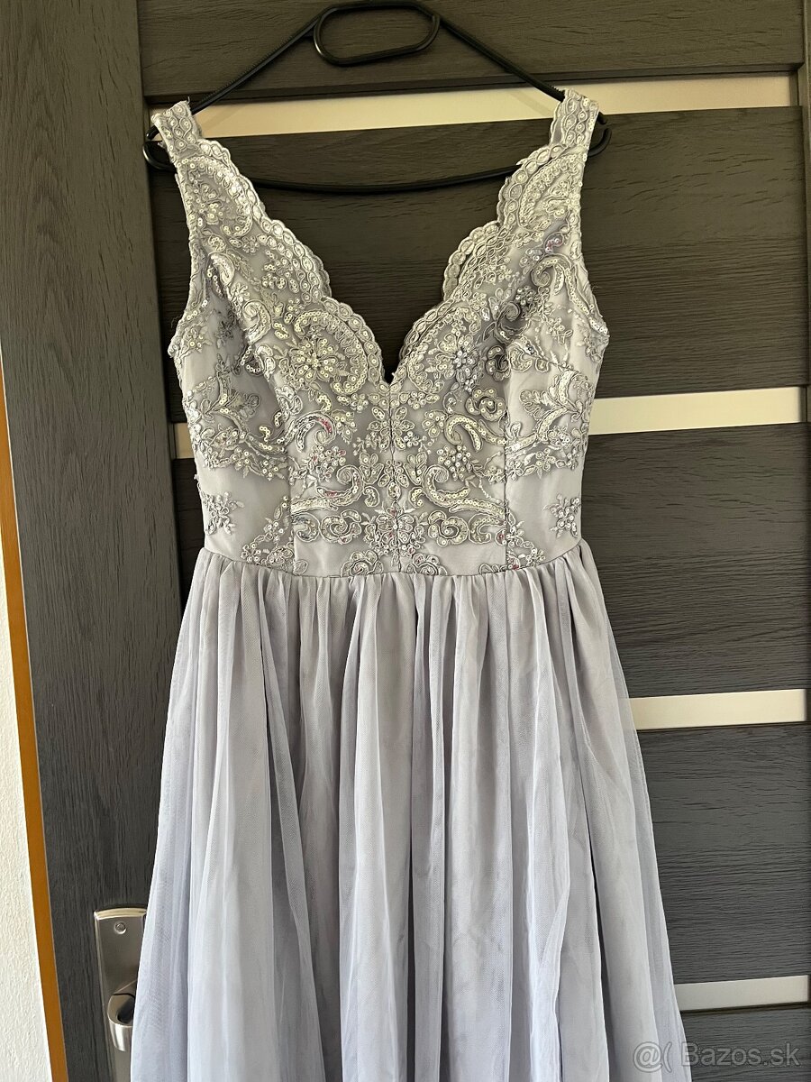 Strieborné spoločenské šaty 38/M - 2