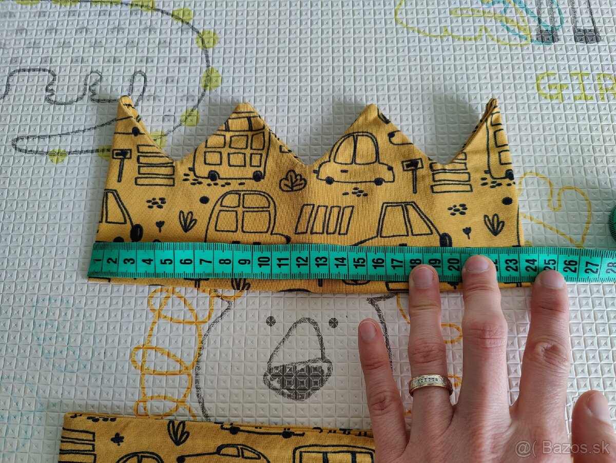 Korunková čelenka s nákrčníkom - 2