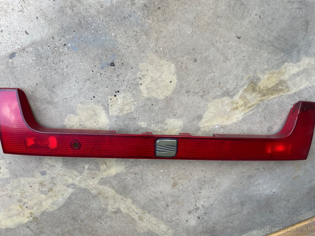 Zadná svetelná lišta - 2