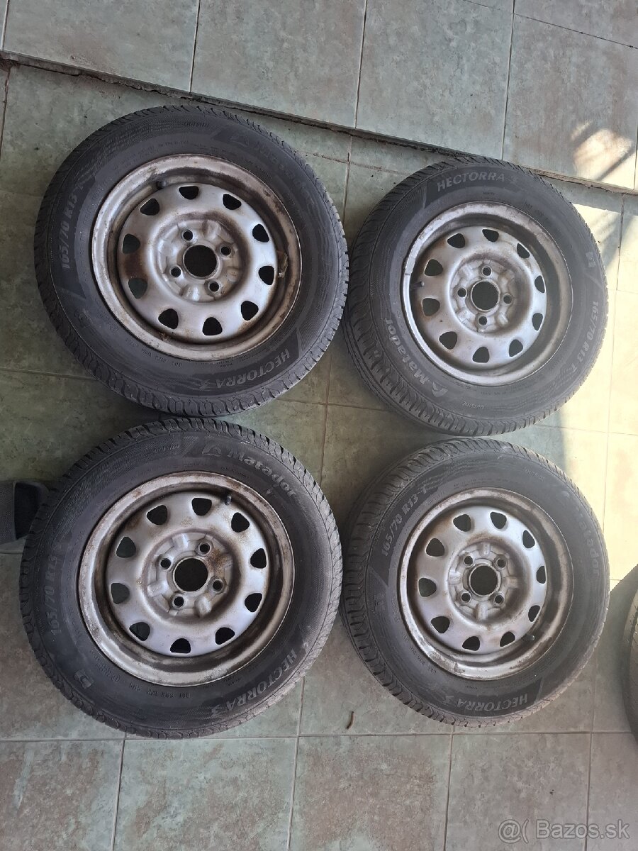 165/70/r13 felicia - 2