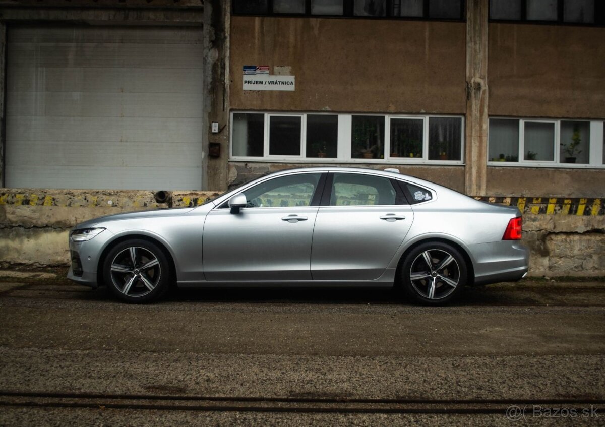 Volvo S90 D4 2.0L Drive-E R-Design A/T AWD - 2