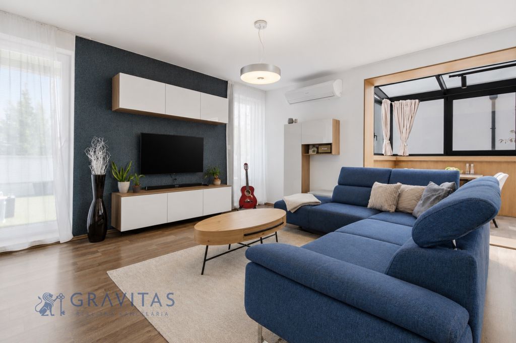 Zariadený 3,5 izbový byt/50m2 terasa/2 parkovacie miesta Stu – foto 2