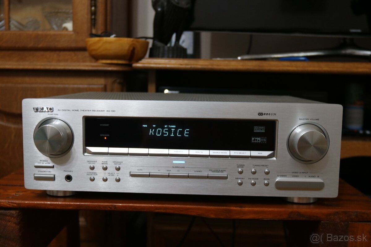 TEAC AG-10D a DVD DV-7D - 2