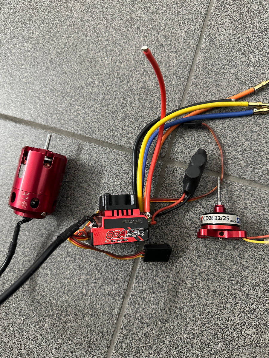 striedavé motory a ESC - 2