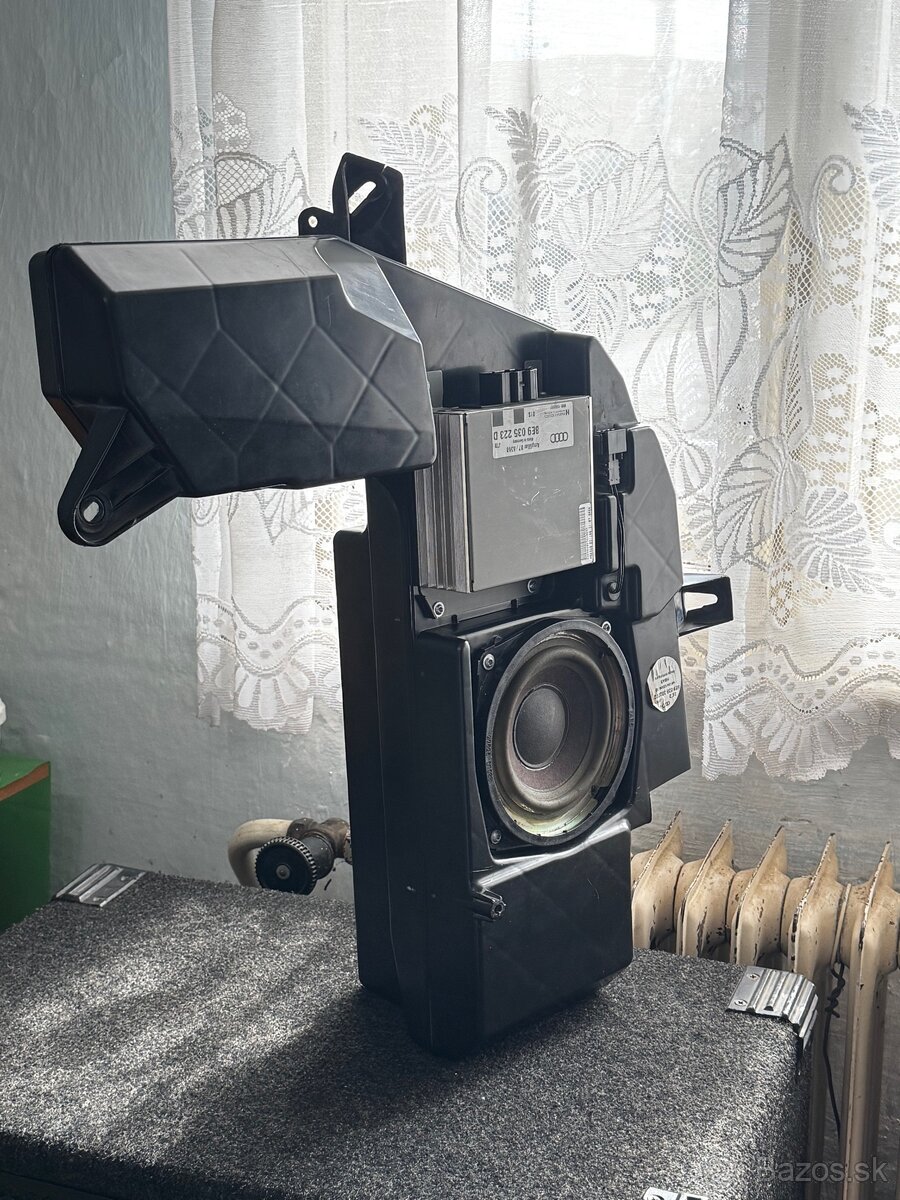 Audi A4 B7 originál subwoofer + zosilňovač - 2