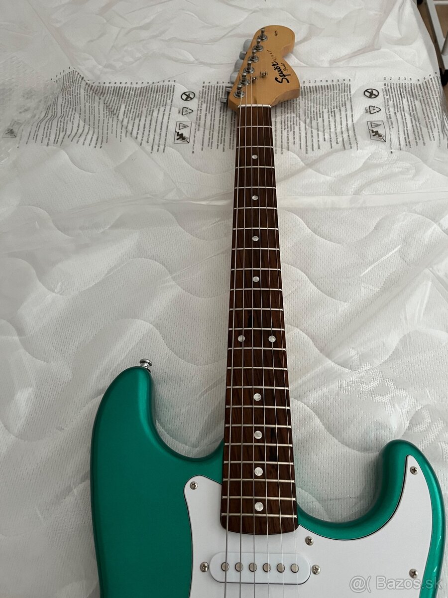 Elektrická gitara Squier affinity - 2