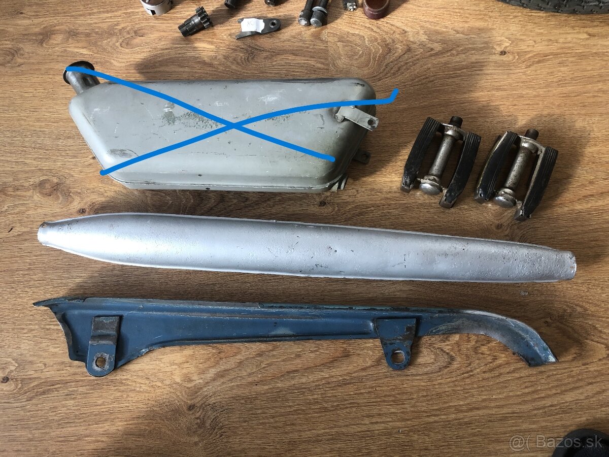 Predám náhradné diely na jawetta 551 a Štadión S 11 a S 22 - 2