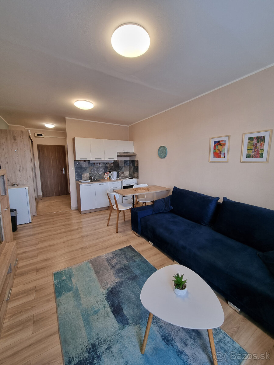 Na prenájom zrekonštruovaná garsónka s balkónom v Skalici - 2