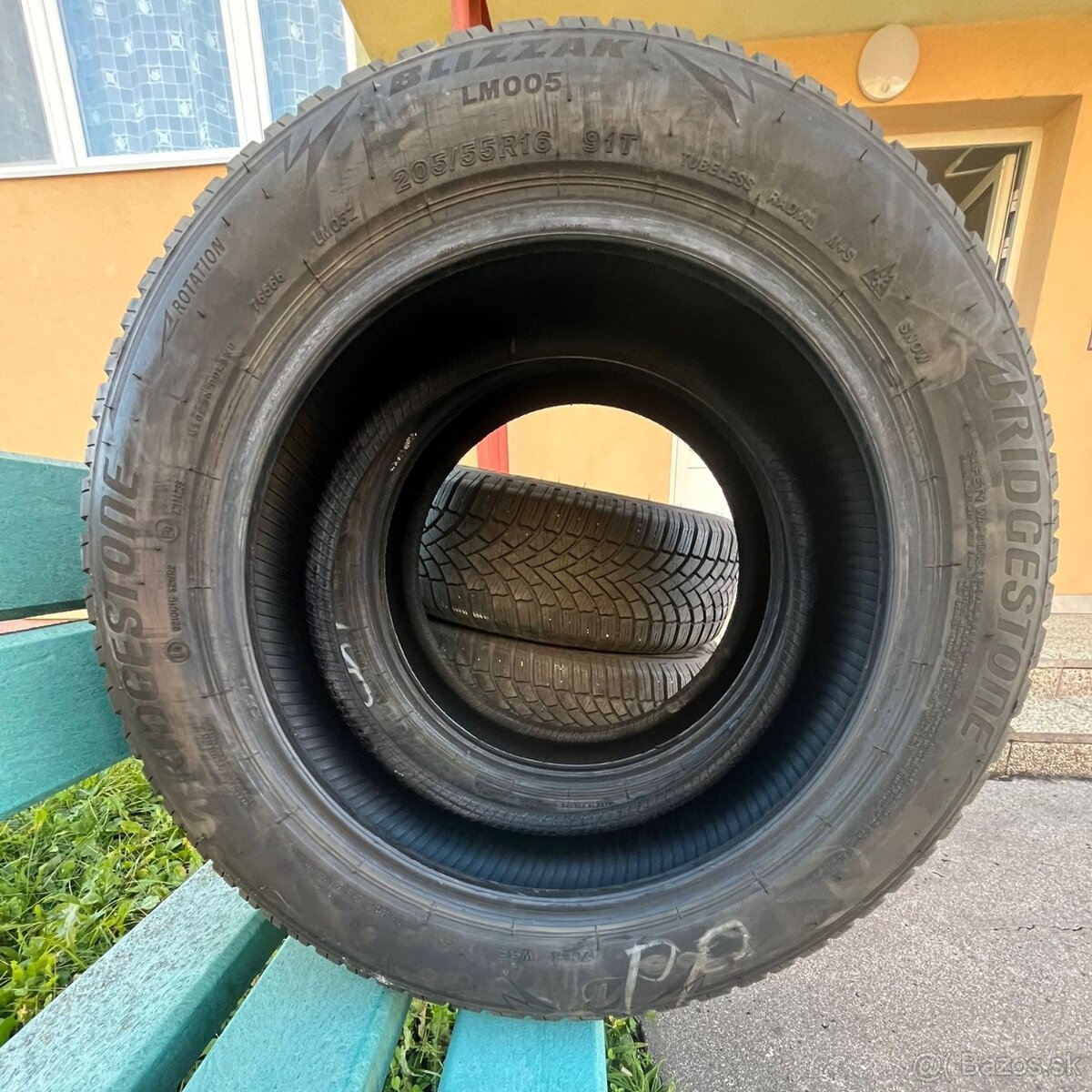 Bridgestone Blizzak 205/55 R16 91T LM005 - 2