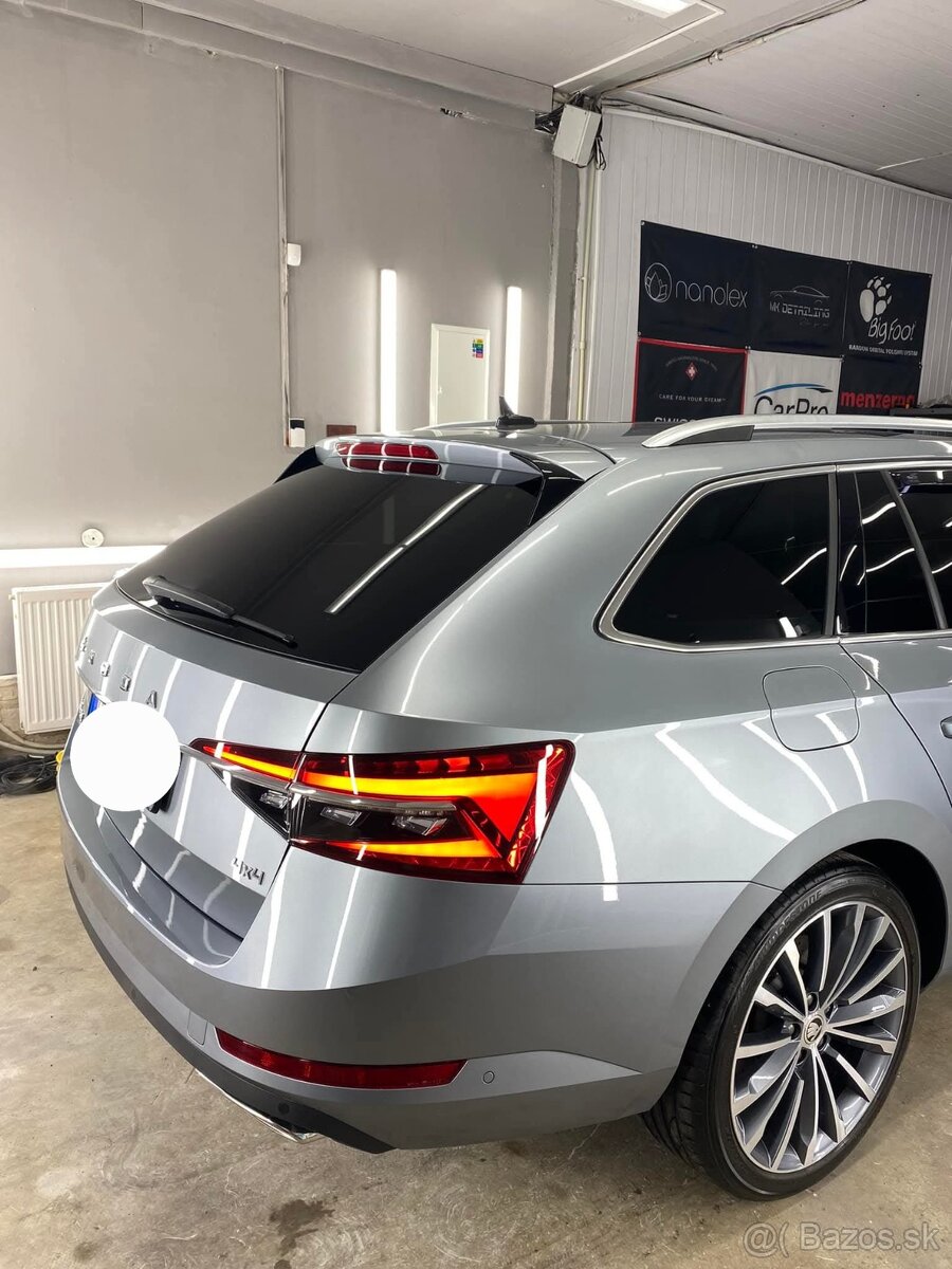 Škoda Superb combi 2.0 tsi - 2