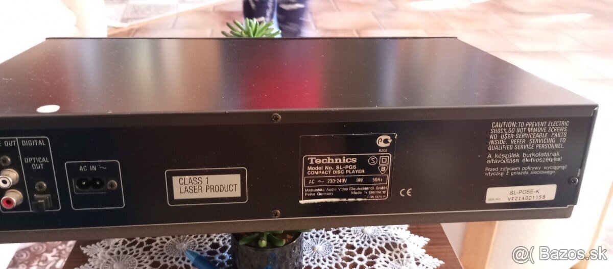 Technicks Model No SL-PG5 Compact Disc Player - 2