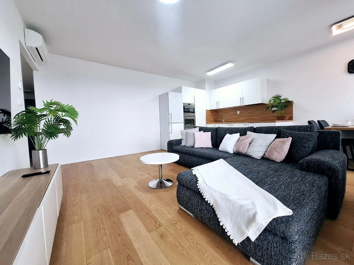 AFYREAL prenájom slnečný 2i byt na 18. posch. -výhľad na pan - 2