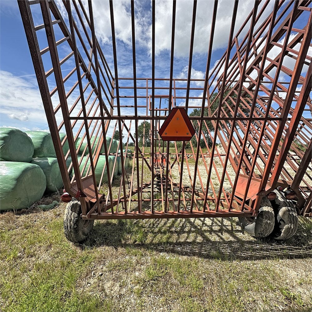 Vůz na malé balíky sena - 2