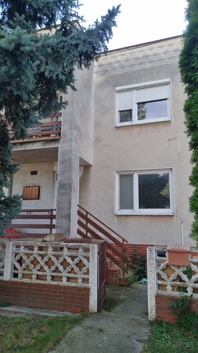 Predan 2 generačný 2dvoj bytový dom - 2