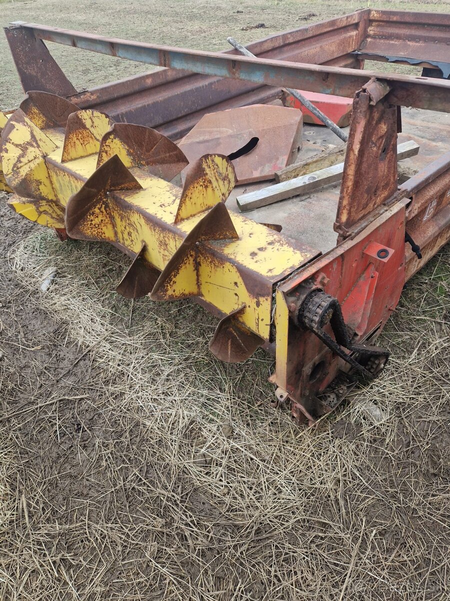 Nadstavba na rozmetadlo RUR3 - 2