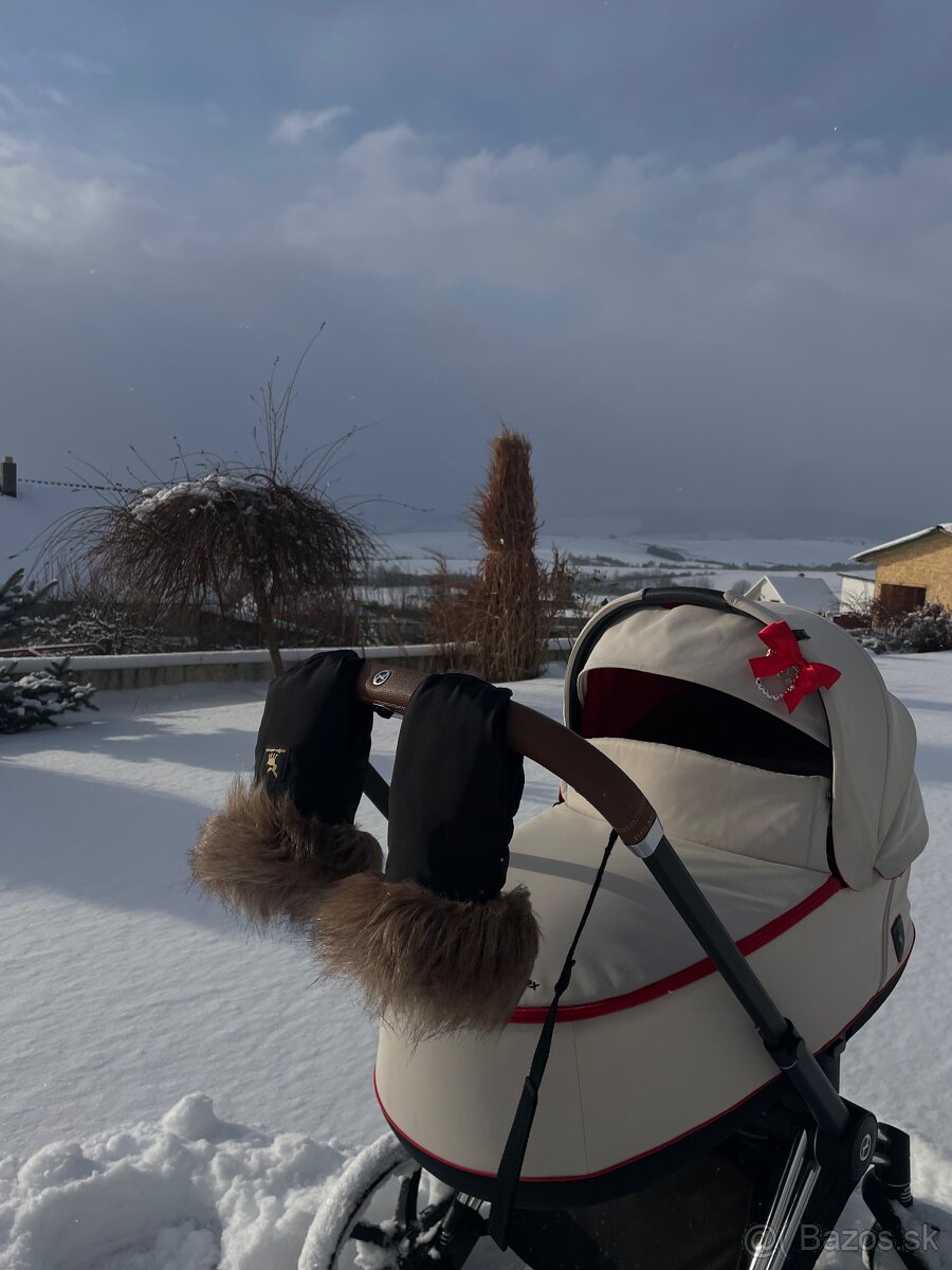Vanička limitovaná edícia ferarri cybex - 2