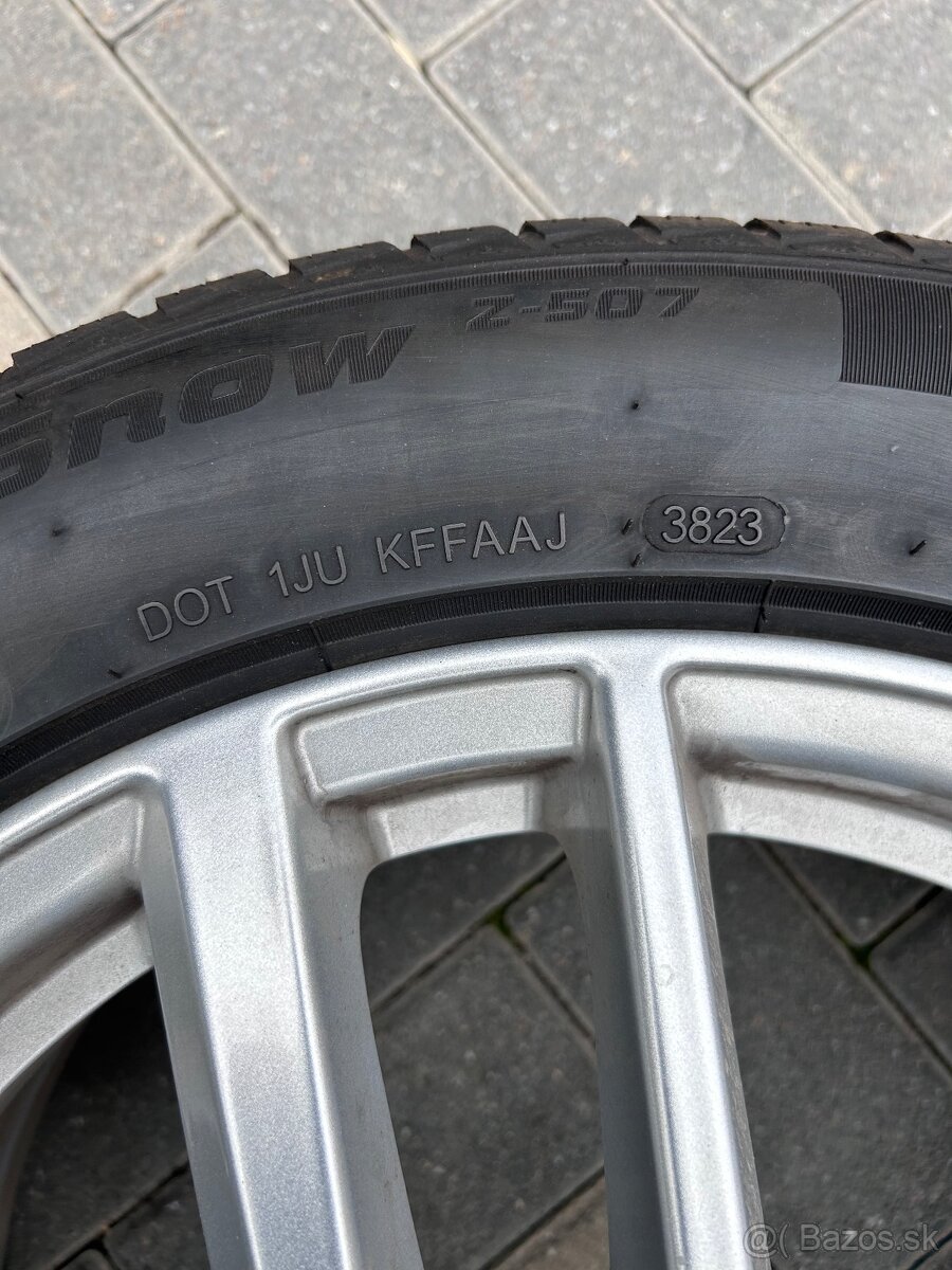 Predám zimnú sadu Vw,Škoda 5x112-215/55R17 - 2