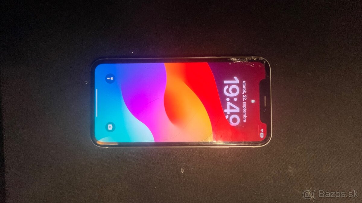 iPhone xr - 2