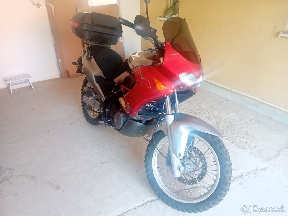 Predán Aprilia Pegaso 650 i.e ročnik 2003