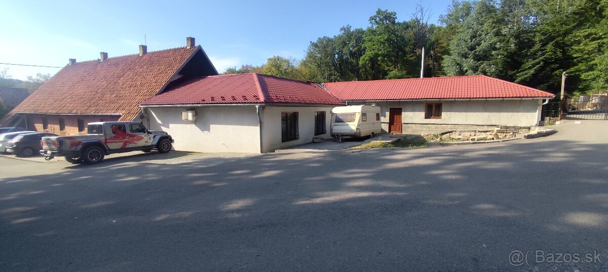 Predaj penziónu a chaty dražbou v obci Vinné - 2