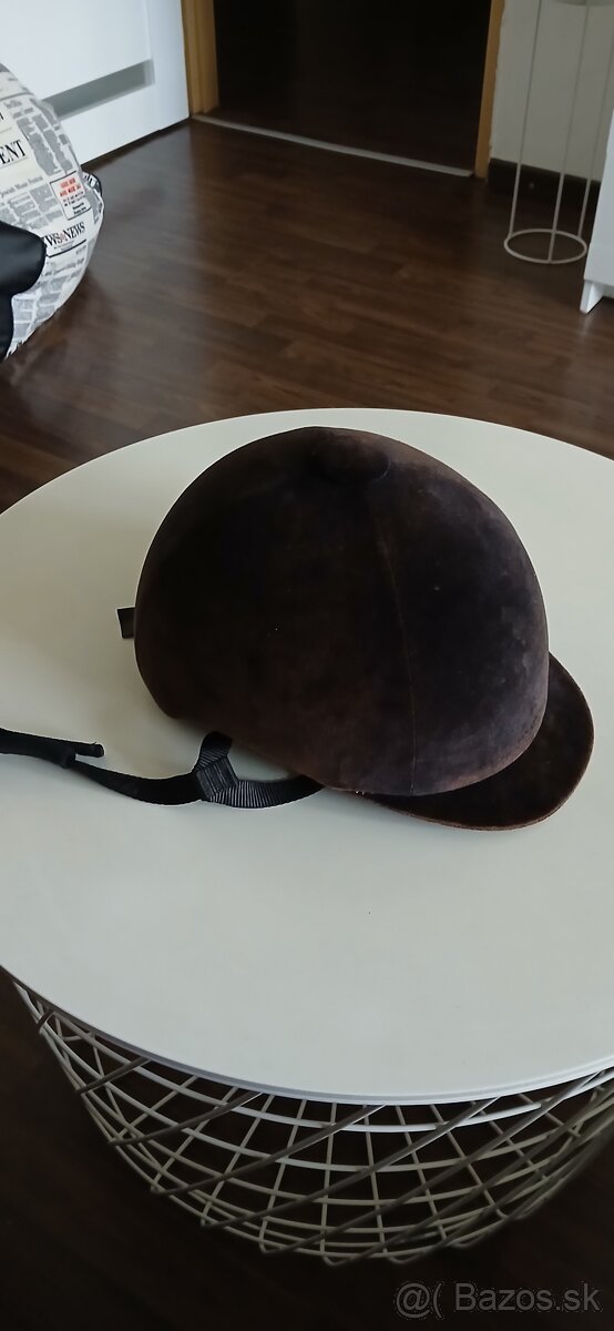 Jazdecká prilba - 2